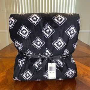 NWT Vera Bradley XL Oversized Blanket